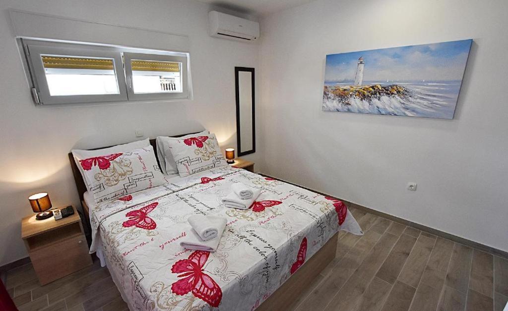 Roko & Borna Self Check - In Apartman Zára Kültér fotó