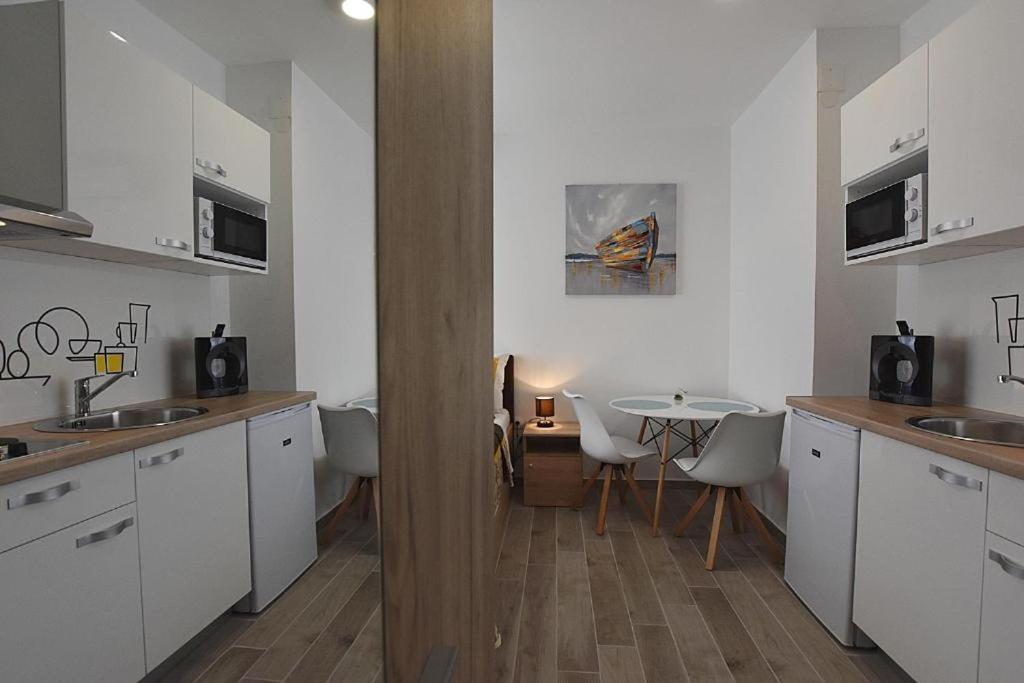 Roko & Borna Self Check - In Apartman Zára Kültér fotó